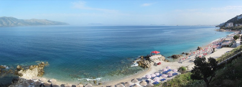 Panorama di Valona e della baia